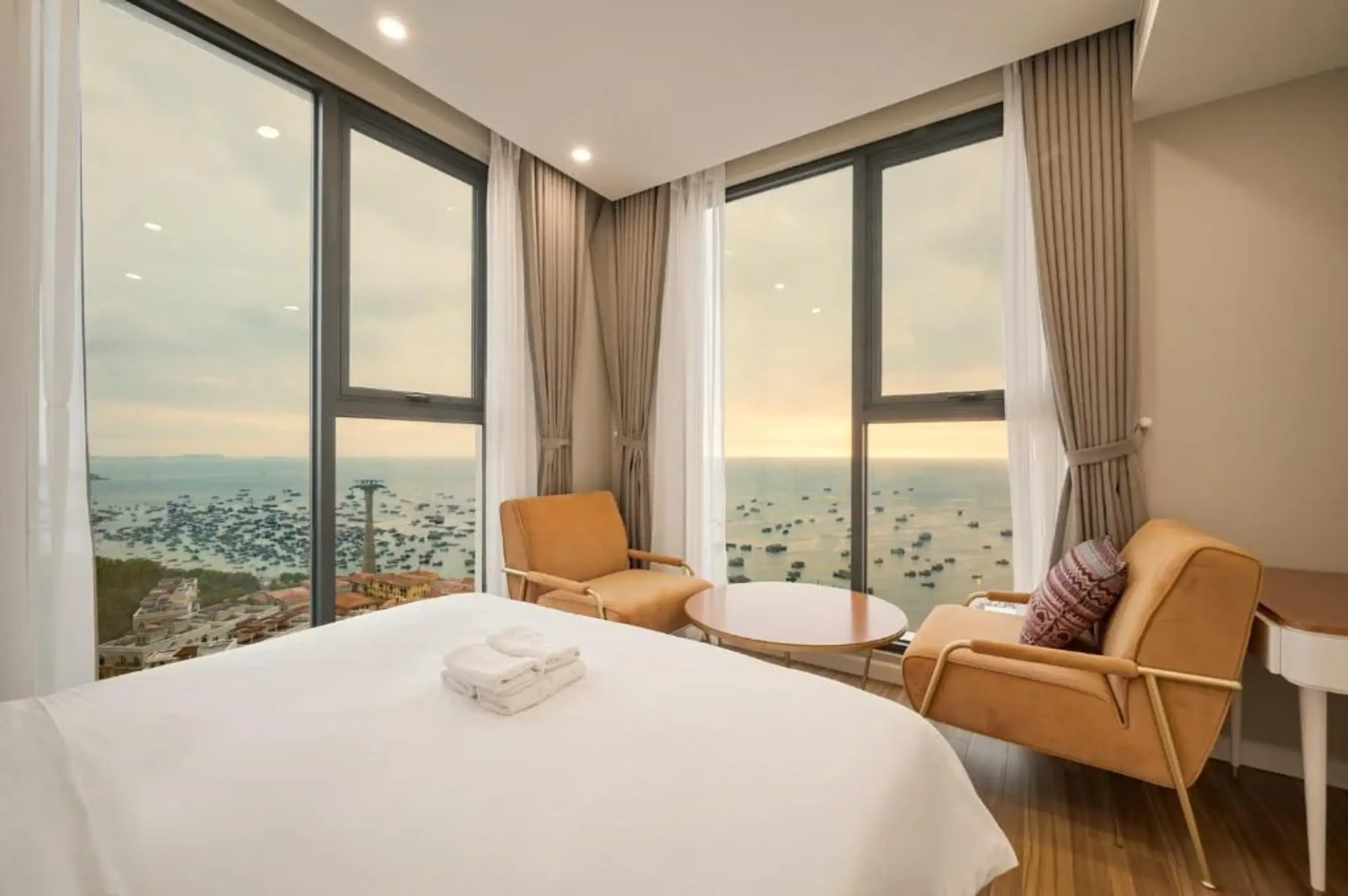 Studio with Sea View